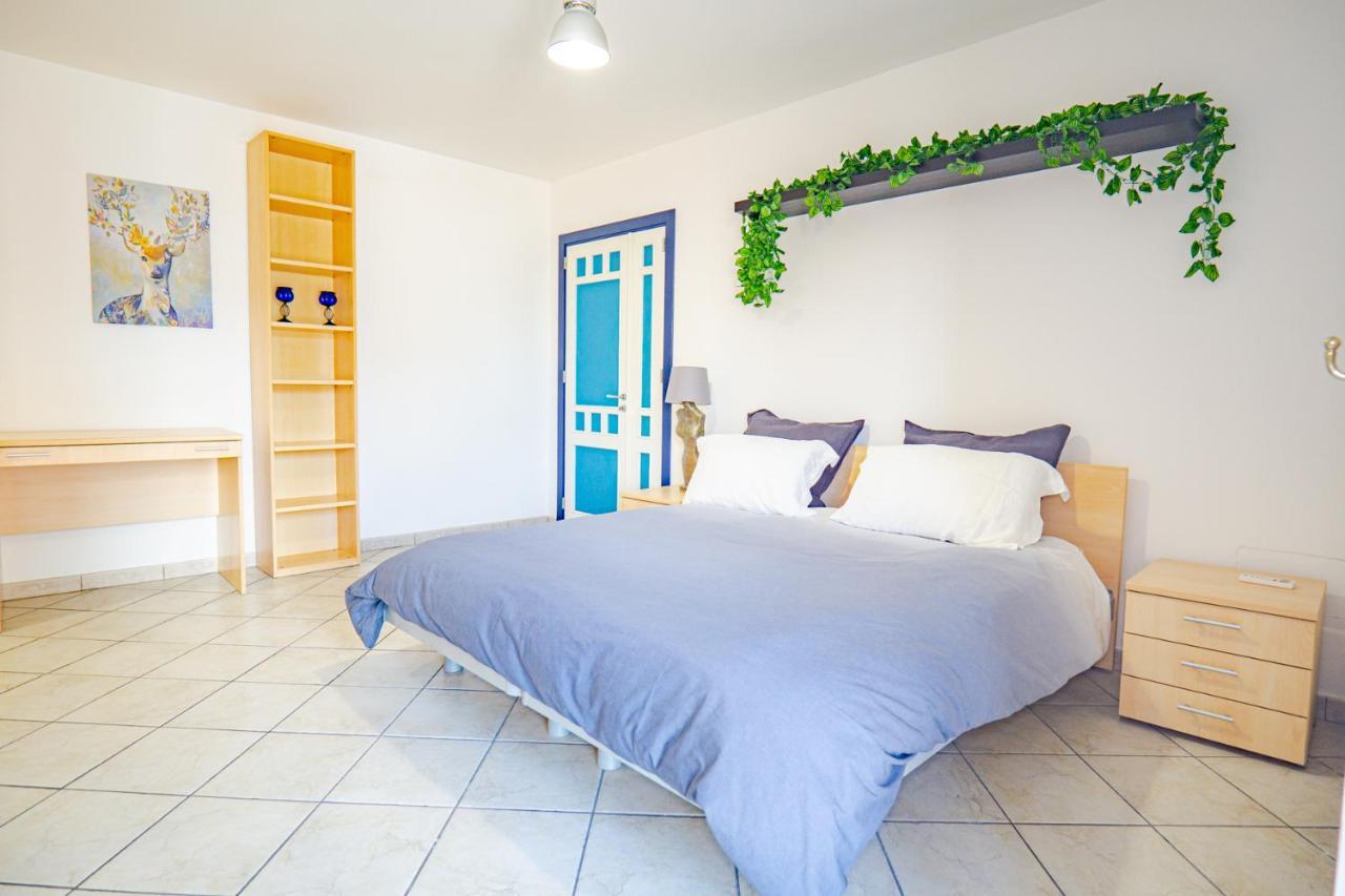 Castle Living Apartment Catania Bagian luar foto