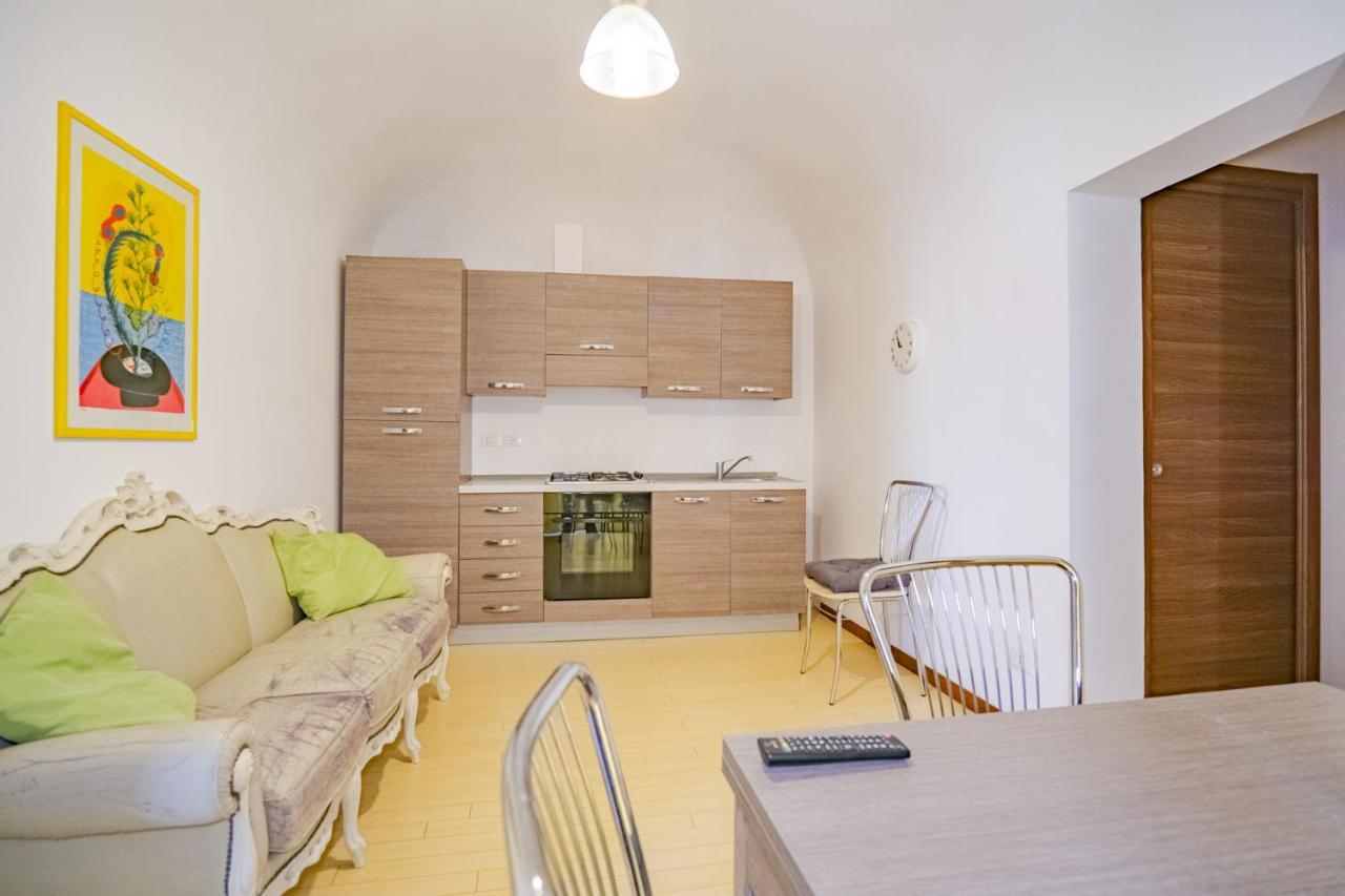 Castle Living Apartment Catania Bagian luar foto