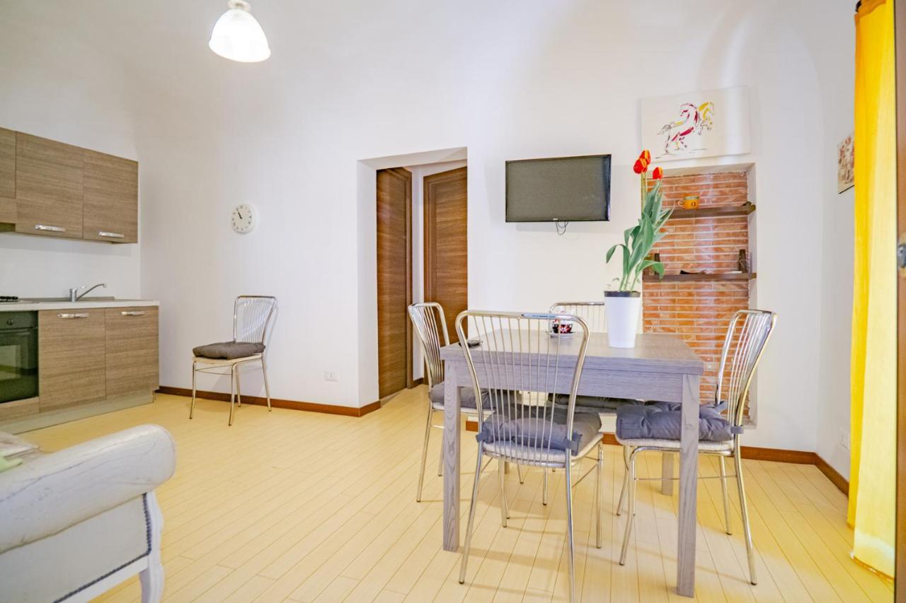 Castle Living Apartment Catania Bagian luar foto