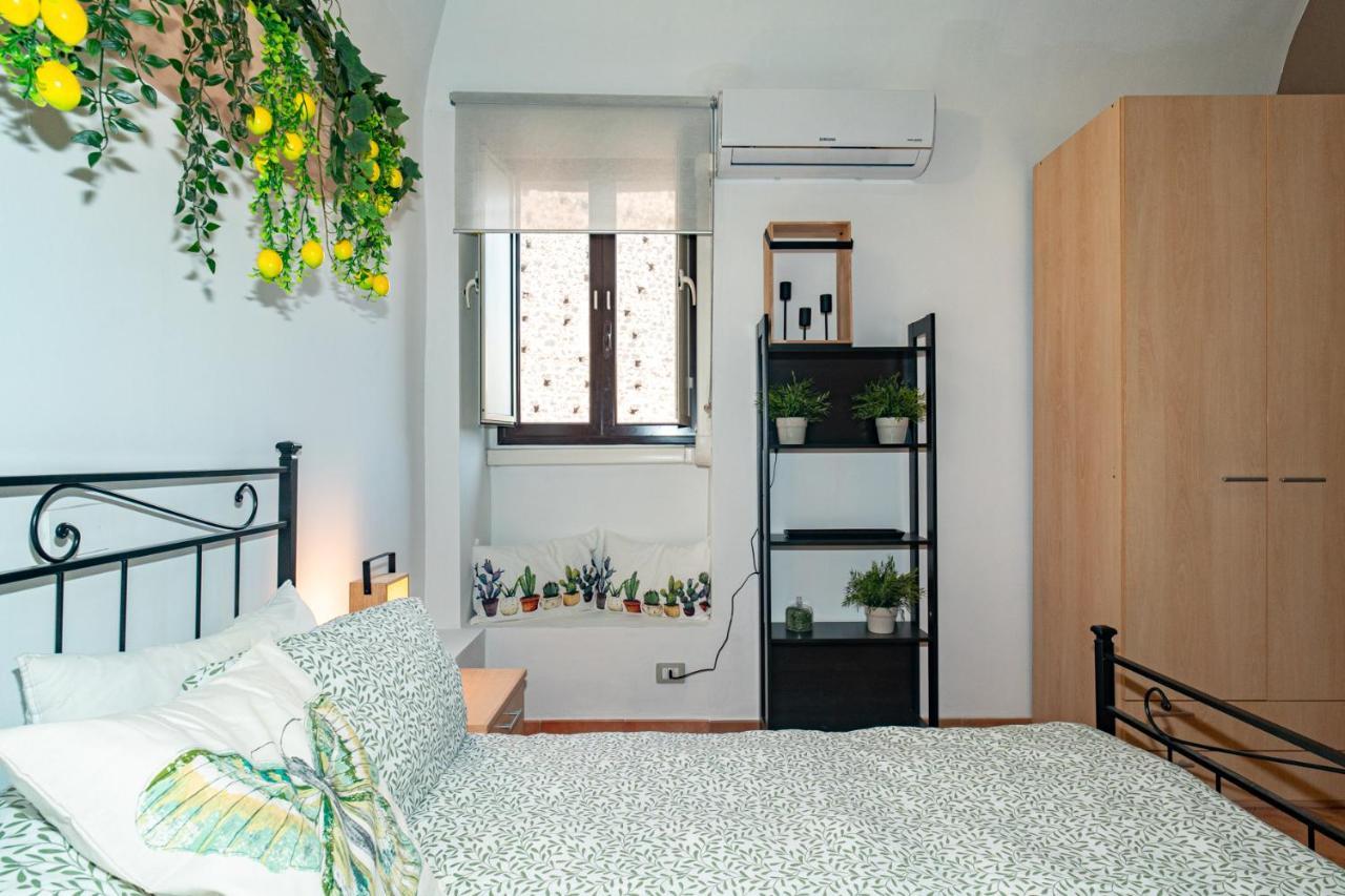 Castle Living Apartment Catania Bagian luar foto