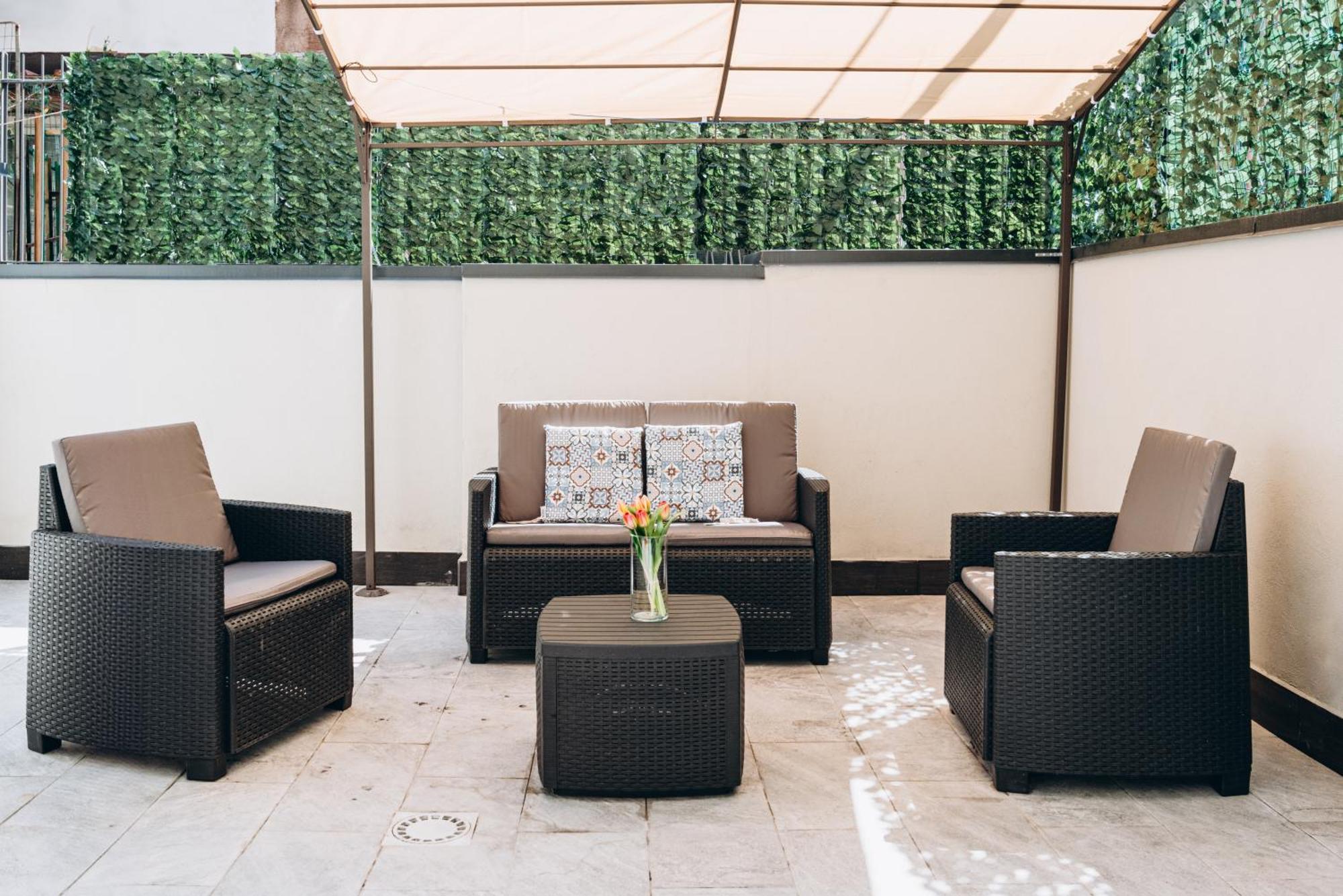 Castle Living Apartment Catania Bagian luar foto